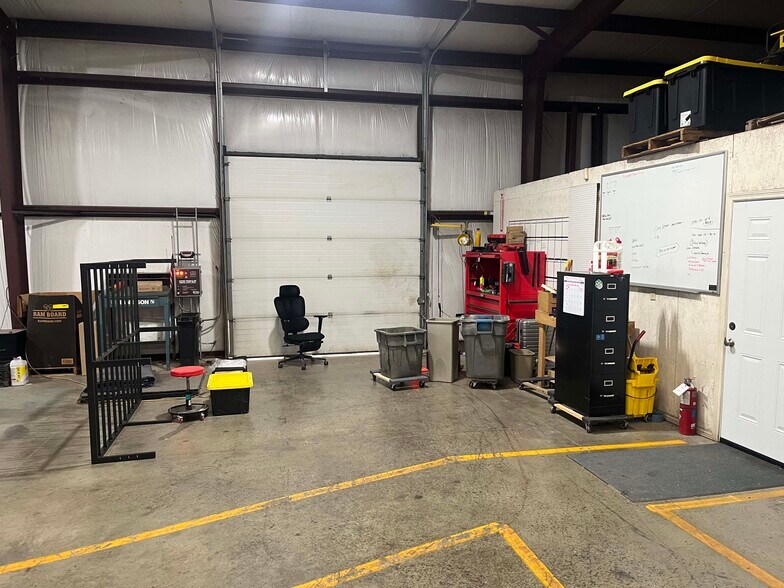 More Photos Of 1486 Champion Rd, Terrell Warehouse For Lease