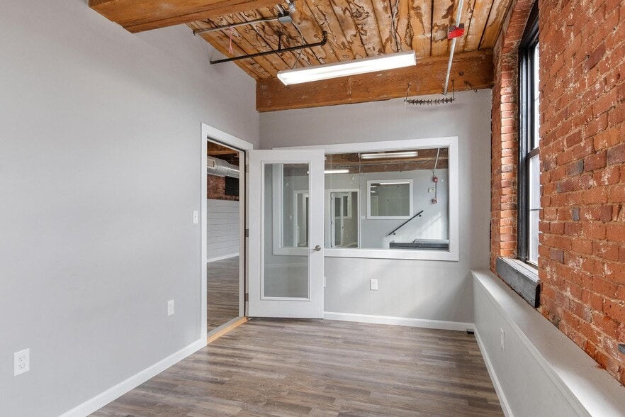 More Photos Of 65 Water St, Worcester Loft Creative Space For Sale