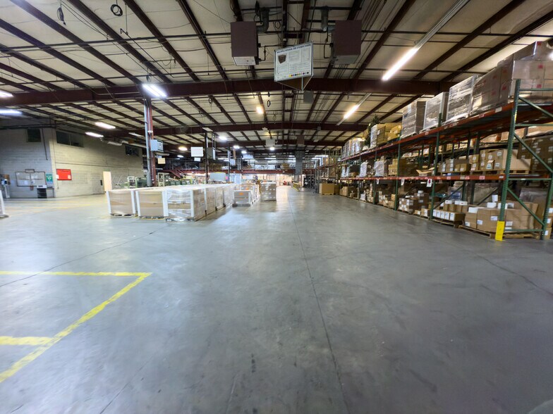 More Photos Of 5800 Peachtree Rd, Atlanta Manufacturing For Sale
