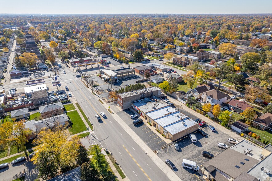 More Photos Of 1126-30 N Maple Ave, La Grange Park Office For Sale