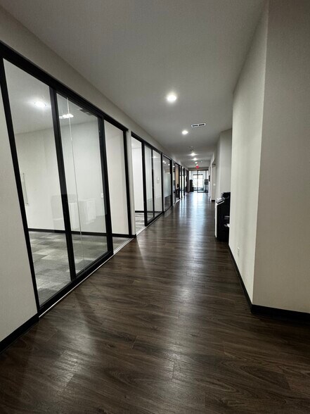 More Photos Of 100 Corporate Blvd, West Columbia Office For Lease