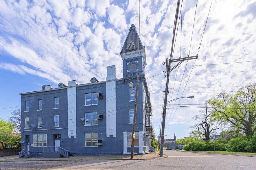 More Photos Of 2904 Alms Pl, Cincinnati Apartments For Sale