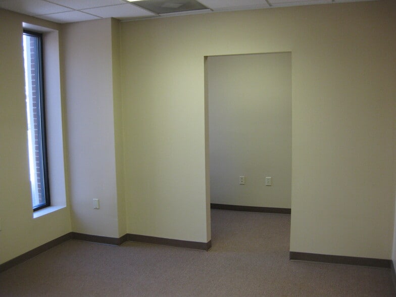 More Photos Of 552 West Atlanta St SE, Marietta Warehouse For Lease