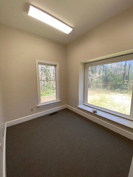 More Photos Of 1029-1057 Dresser Ct, Raleigh Office For Lease