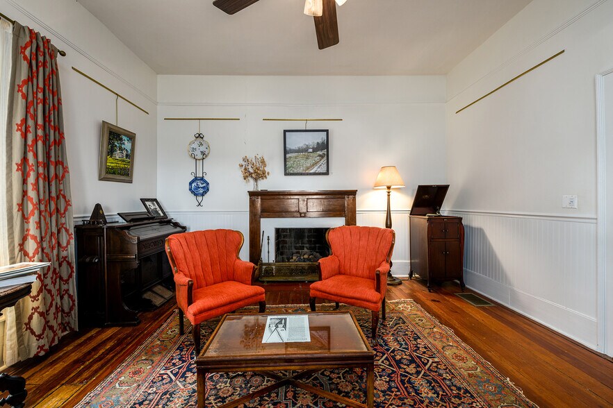 More Photos Of 1526 Highway 255 N, Sautee Nacoochee Hotel For Sale