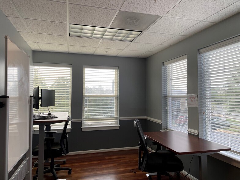 More Photos Of 44031 Pipeline Plz, Ashburn Coworking Space