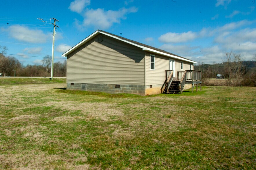 More Photos Of 420 Cherohala Skyway, Tellico Plains General Retail For Sale