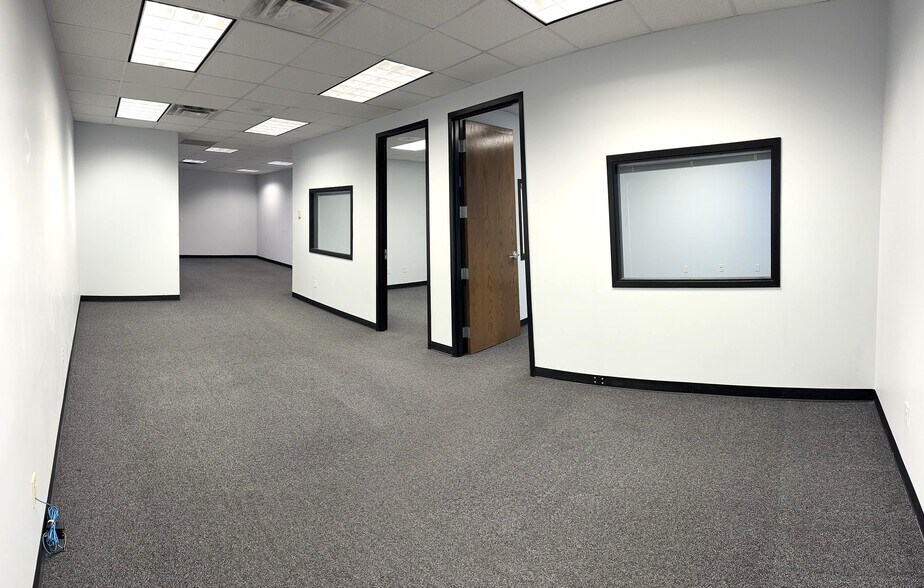 More Photos Of 7560 Rangewood Dr, Colorado Springs Medical For Lease