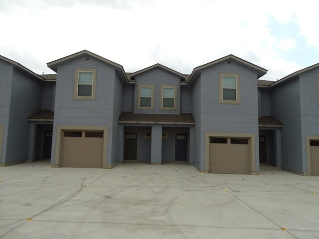 More Photos Of 14111 Fratelli Rd, San Antonio Apartments For Sale