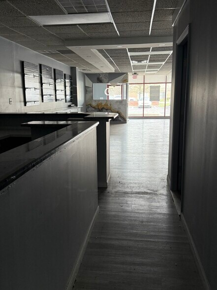 More Photos Of 21421-21435 Greater Mack Ave, Saint Clair Shores Unknown For Lease