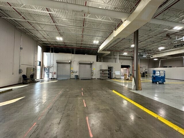 More Photos Of 1430 Wall Triana Hwy, Madison Warehouse For Lease