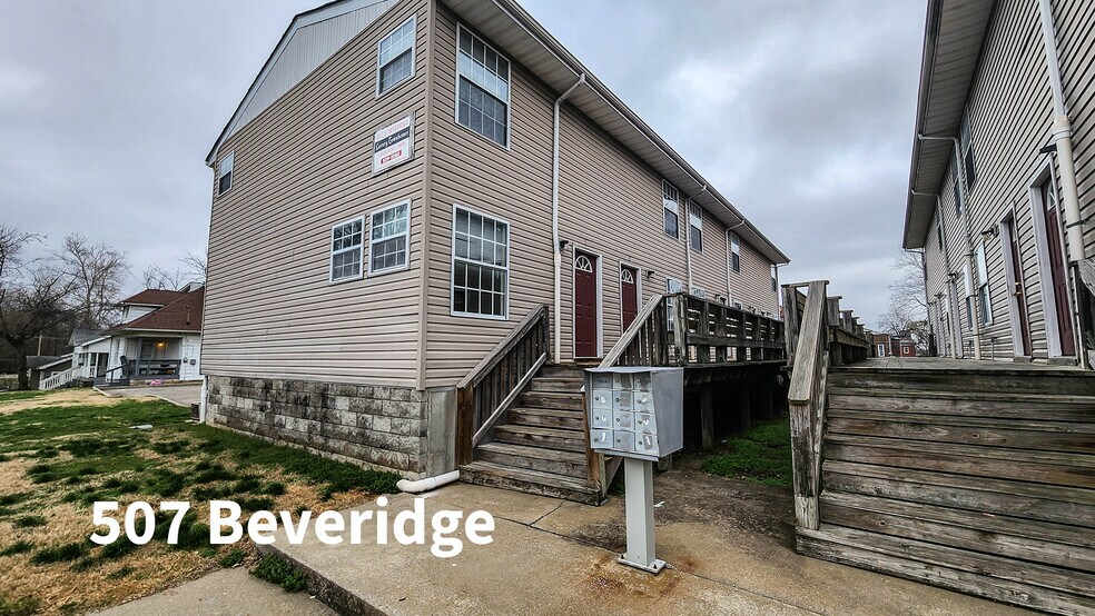 More Photos Of 600 S Washington St, Carbondale Apartments For Sale
