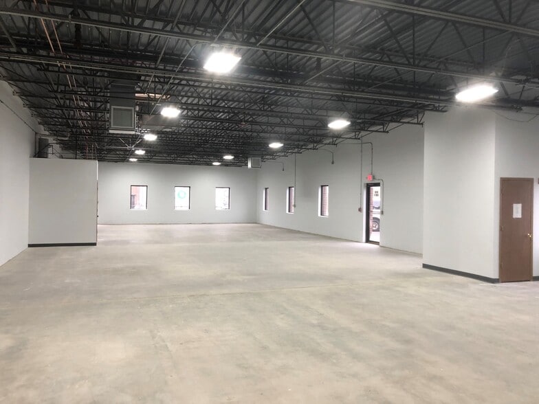 More Photos Of 1550 Hubbard Ave, Batavia Warehouse For Lease