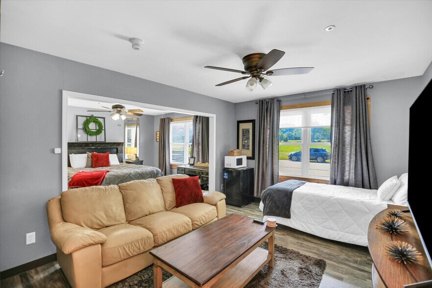 More Photos Of 808 N 3rd St, Saint Joseph Apartments For Sale