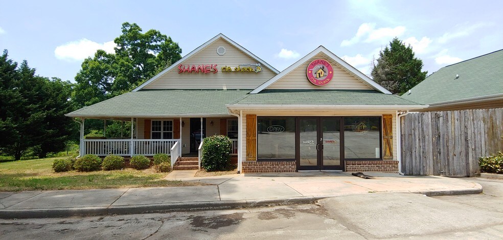 More Photos Of 386 Highway 82 S, Jefferson Restaurant For Sale