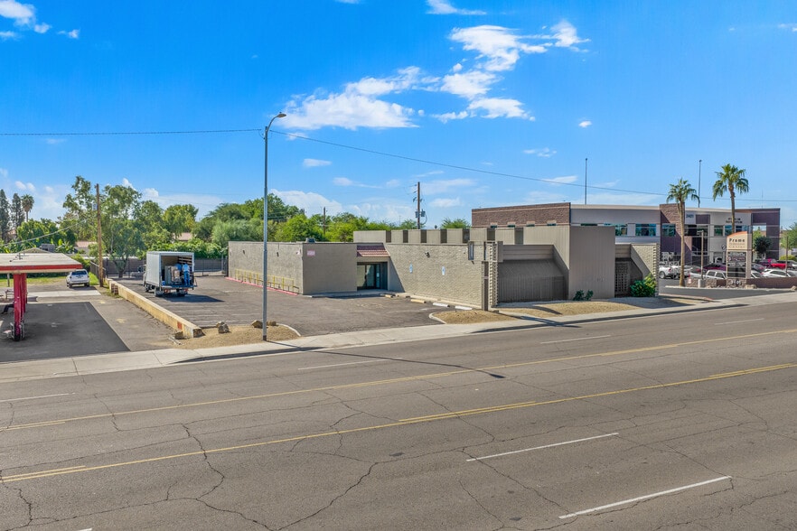 More Photos Of 2345 W Glendale Ave, Phoenix Medical For Lease