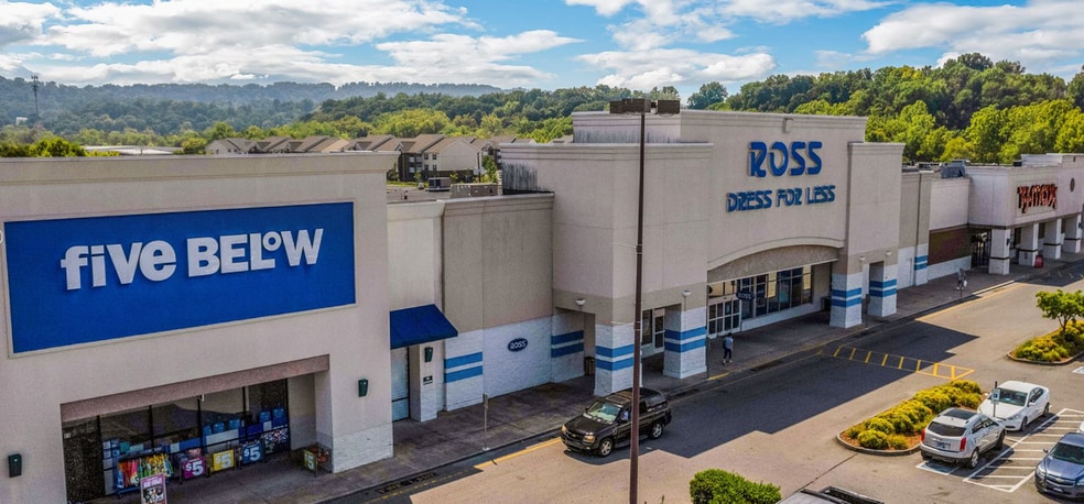 More Photos Of 1919-2009 N Eastman Rd, Kingsport Unknown For Lease