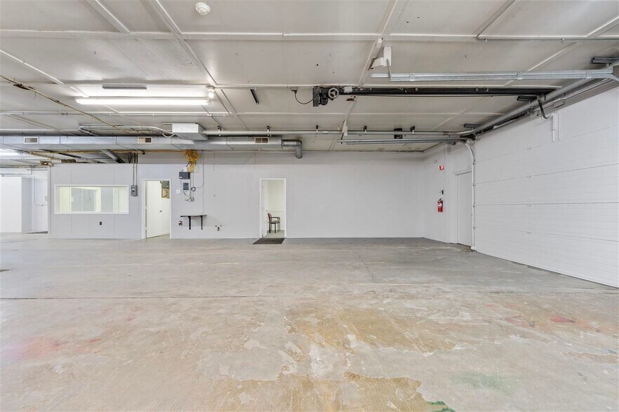 More Photos Of 616 NW 1st St, Richmond Industrial For Sale