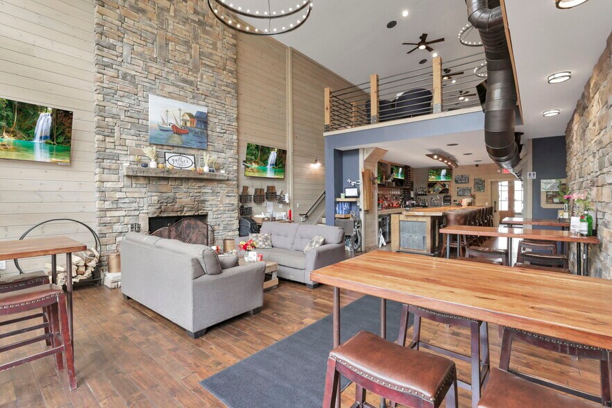 More Photos Of 14675 Zion Rd, Thornville Restaurant For Sale