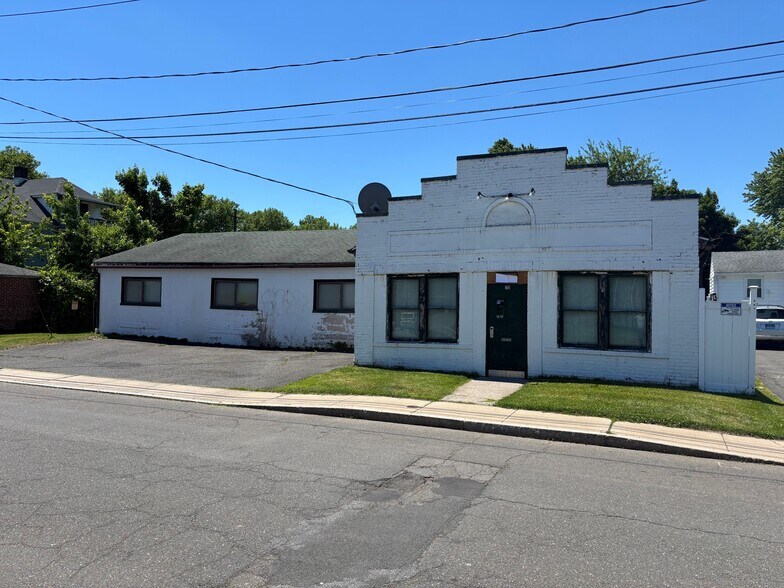 Primary Photo Of 75 Pease Ave, Middletown Industrial For Sale