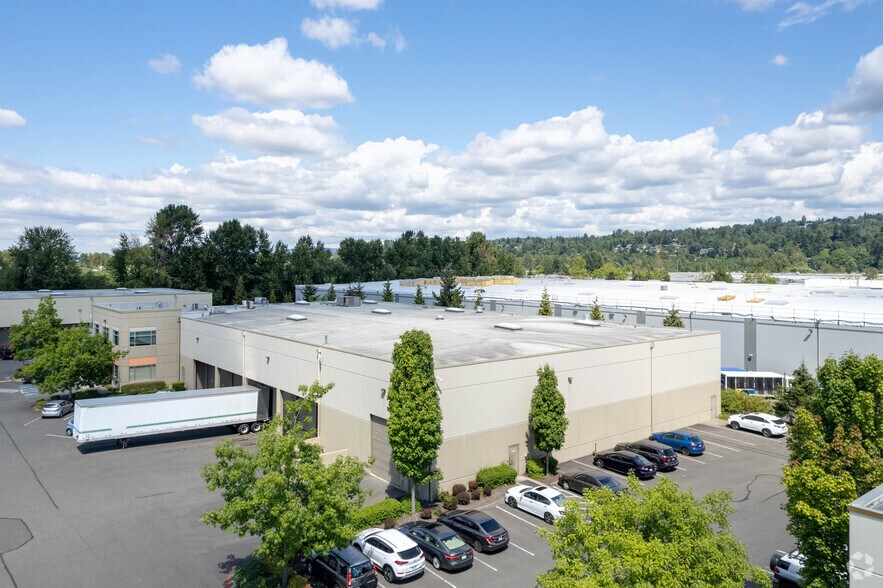 More Photos Of 710 Sw 34th St, Renton Manufacturing For Lease