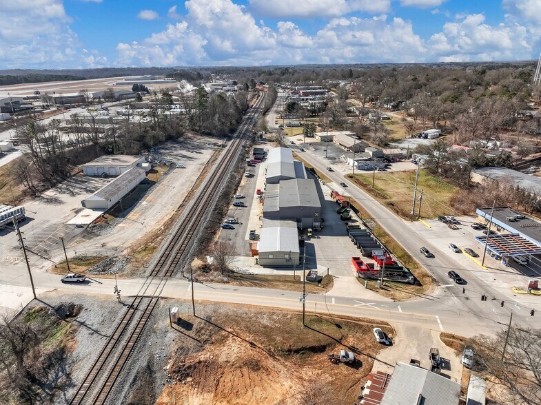 More Photos Of 1205 Industrial Blvd, Gainesville Warehouse For Sale