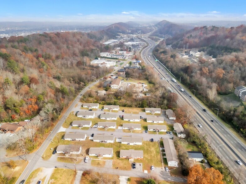 More Photos Of 1900 Dutch Valley Dr, Knoxville Multifamily For Sale