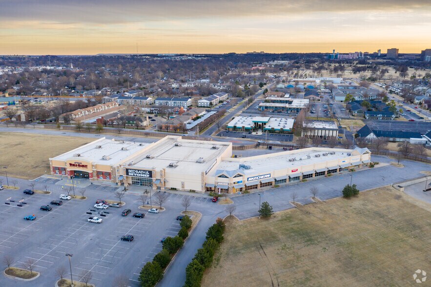 More Photos Of 5302-5636 E Skelly Dr, Tulsa Unknown For Lease