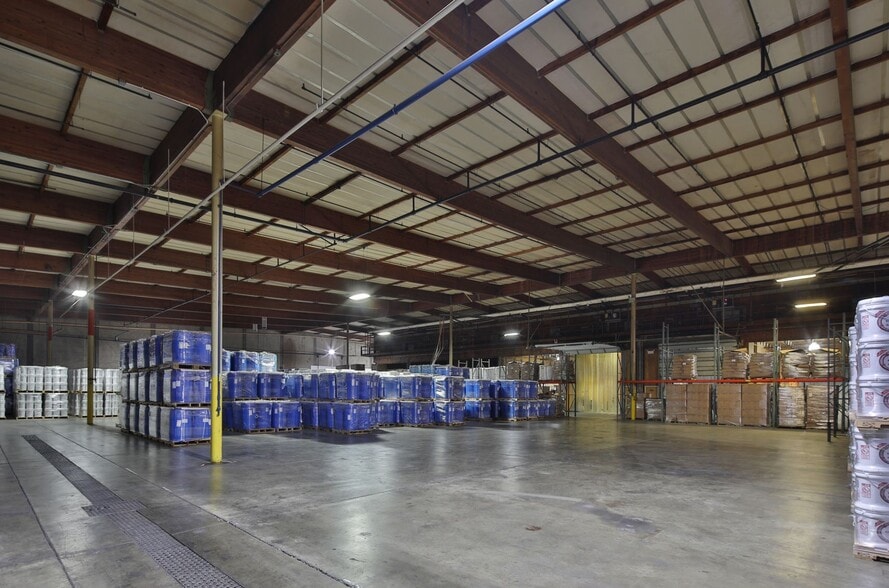 More Photos Of 6001 Snow Rd, Bakersfield Industrial For Sale
