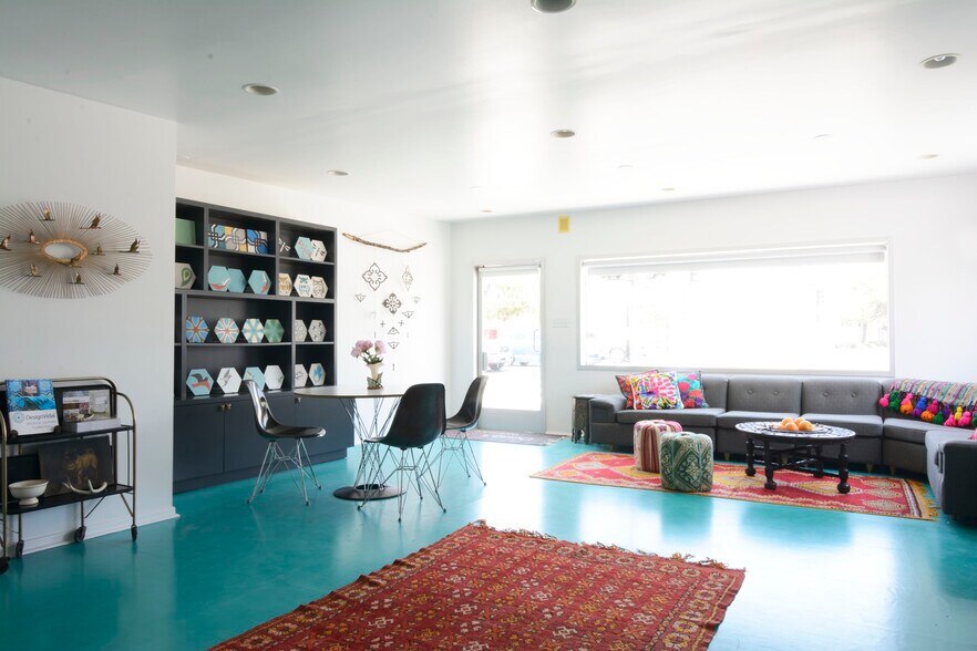 More Photos Of 3362 Glendale Blvd, Los Angeles Storefront Retail Residential For Lease