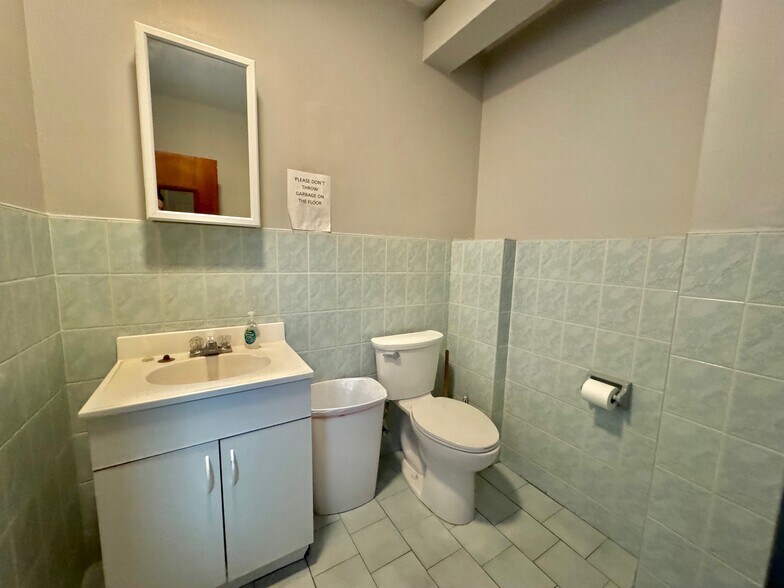 More Photos Of 32-38 Atlantic Ave, Lynbrook Office For Sale