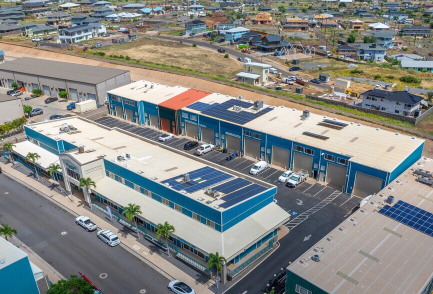Primary Photo Of 154 Kupuohi St, Lahaina Warehouse For Sale