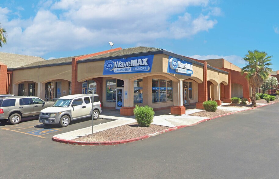 More Photos Of 3202 E Greenway Rd, Phoenix General Retail For Lease