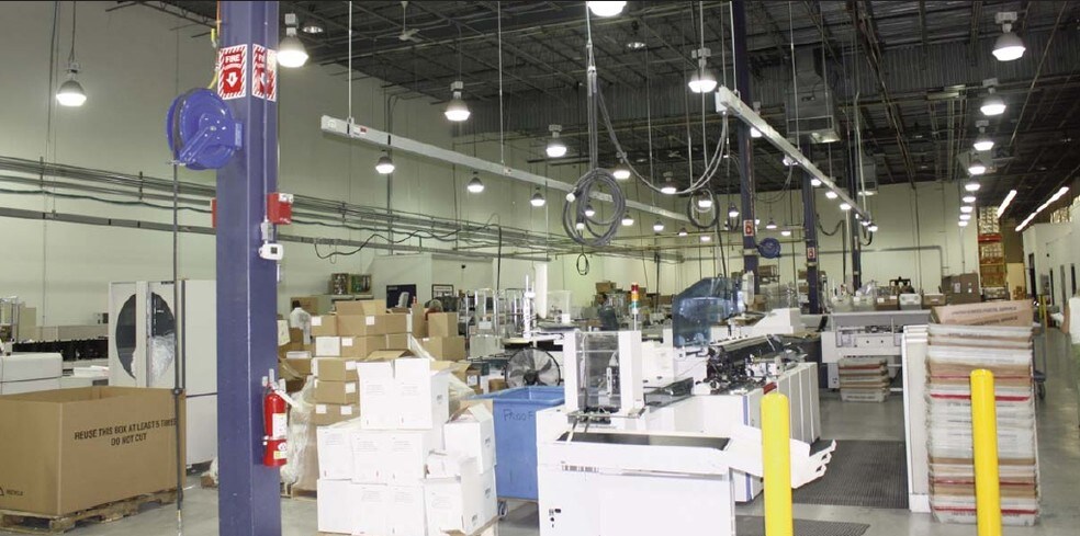More Photos Of 210-240 Rustcraft Rd, Dedham Warehouse For Lease