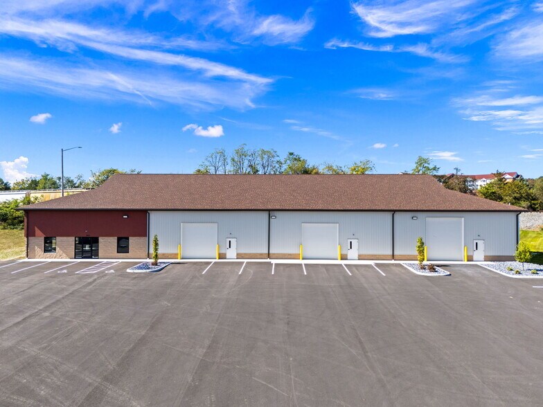 Primary Photo Of 975 Sawtooth Oak Cir, Harrisonburg Warehouse For Lease