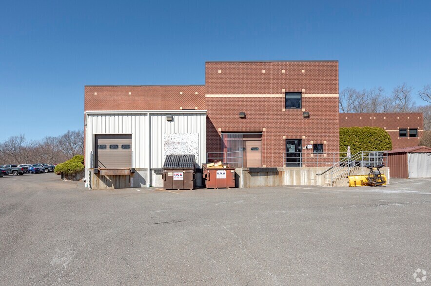 More Photos Of 2 Morse Rd, Oxford Warehouse For Sale