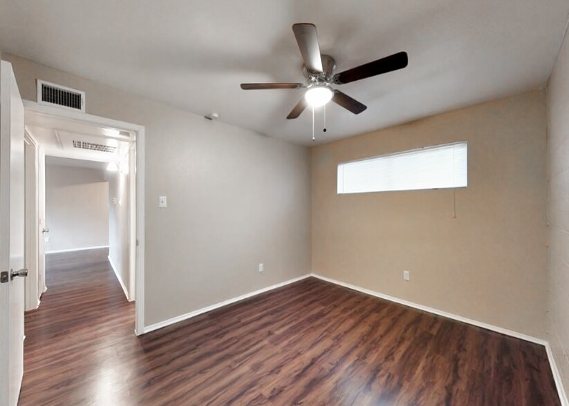 More Photos Of 100 N Randolph Dr, Dallas Apartments For Sale