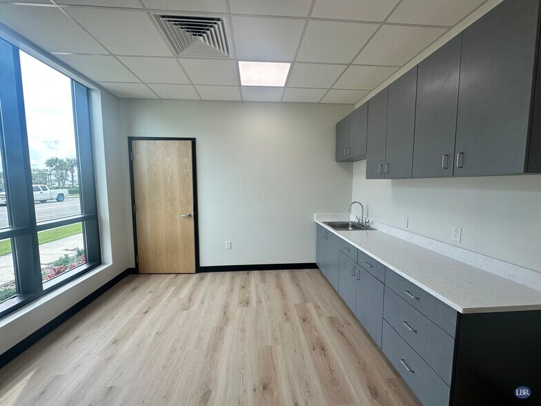 More Photos Of 7506 Lynx Way, Viera East Office Residential For Lease