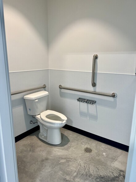 More Photos Of 3542 N Main St, Spanish Fork Warehouse For Lease