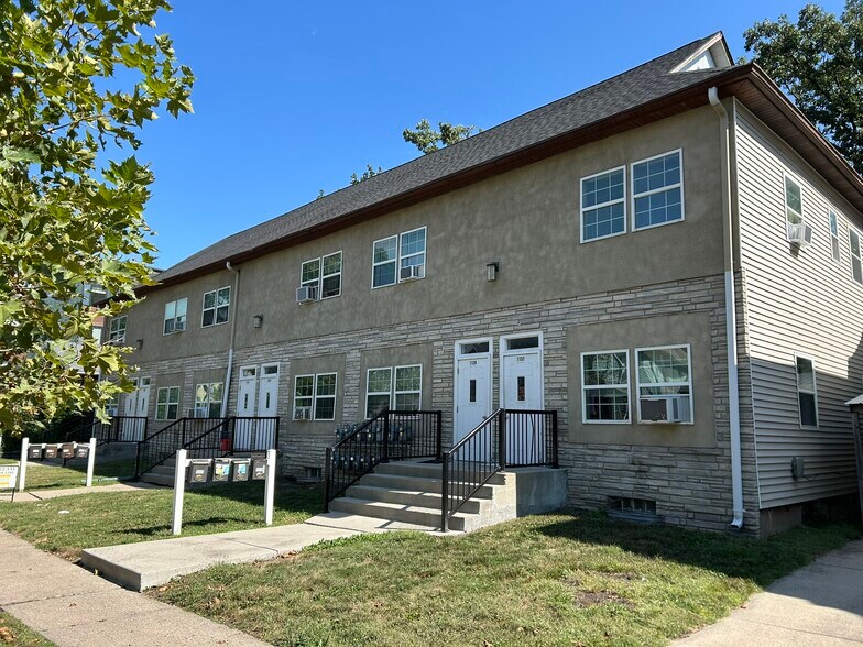 Primary Photo Of 1137 26th St, Des Moines Apartments For Sale