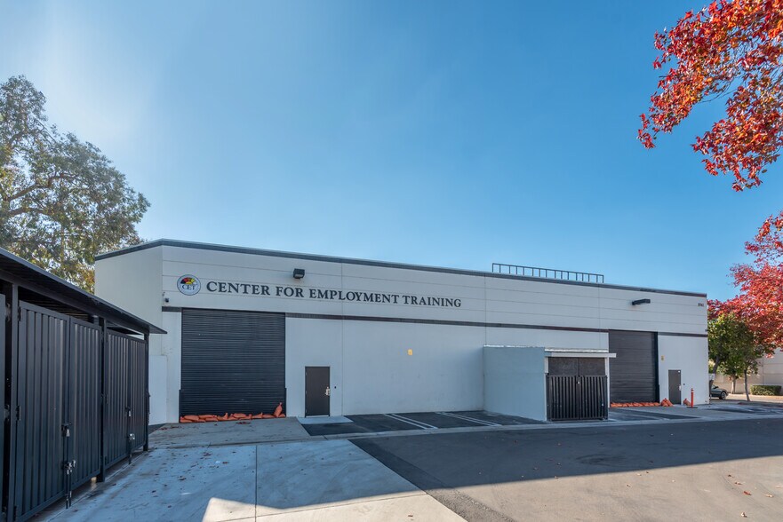 More Photos Of 1741 Fiske Pl, Oxnard Warehouse For Sale