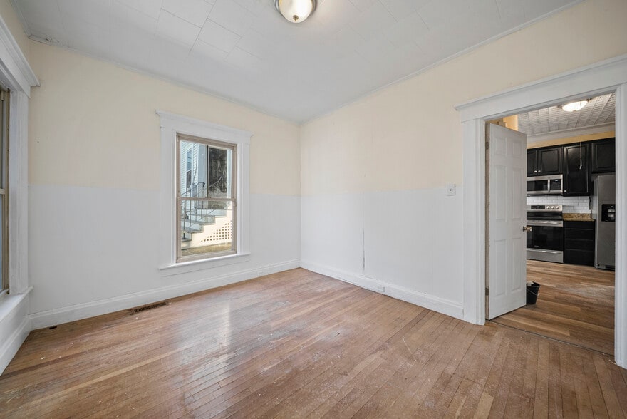 More Photos Of 605 Hall St, Manchester Multifamily For Sale