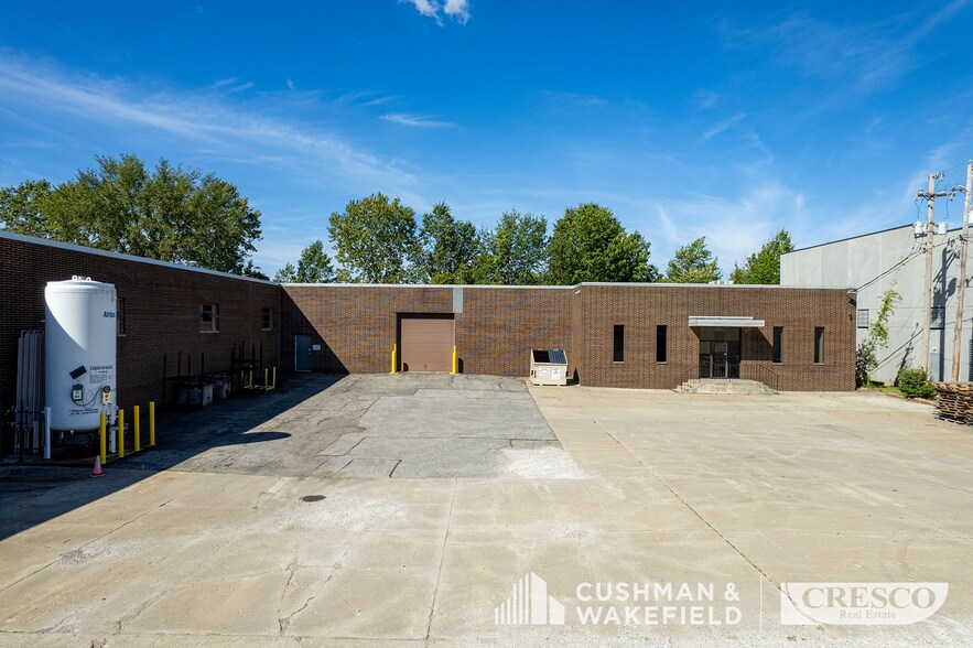 More Photos Of 4530 Hamann Ind Pky, Willoughby Manufacturing For Lease