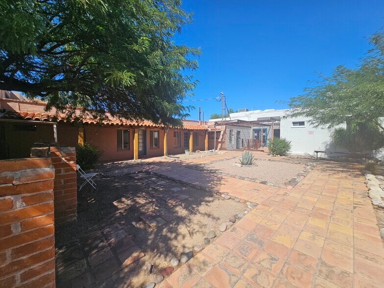 More Photos Of 376 S Stone Ave, Tucson Office For Lease