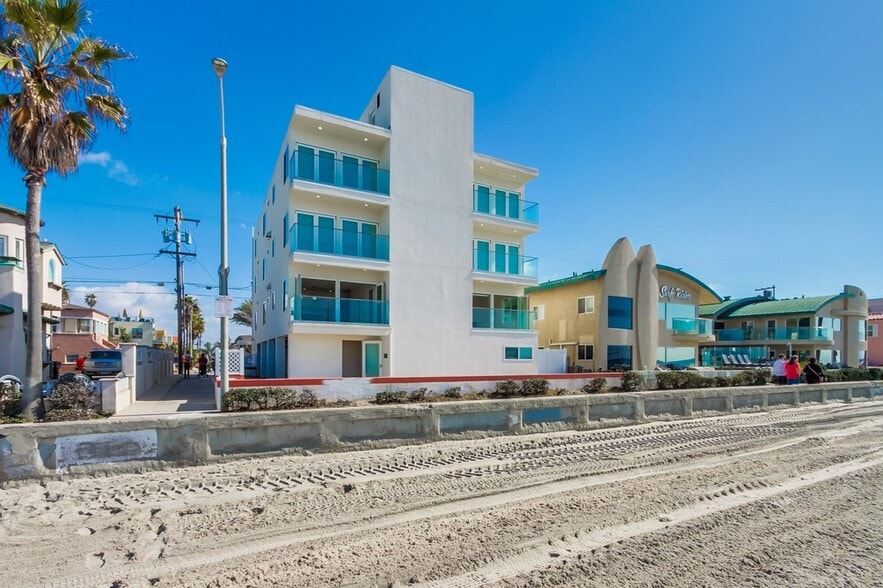 More Photos Of 3449 Ocean Front Walk, San Diego Apartments For Sale