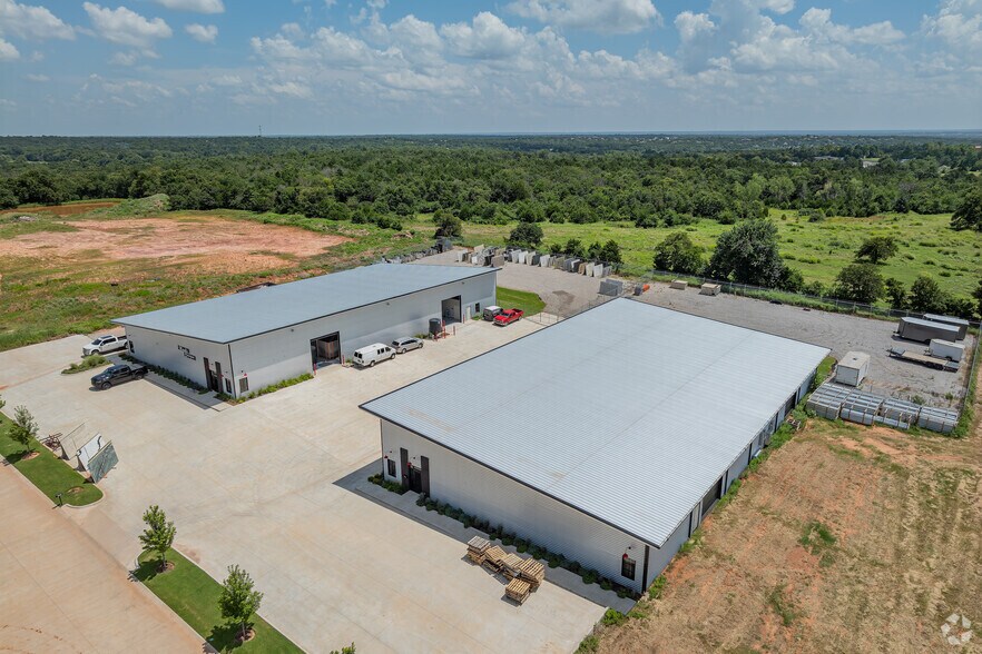 More Photos Of 1577 Freedom Market Pl, Edmond Warehouse For Sale