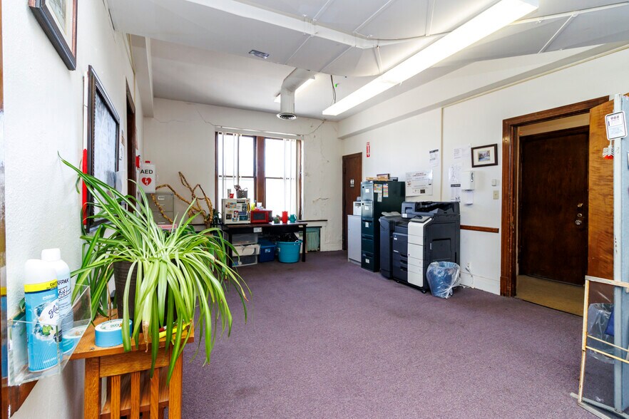 More Photos Of 1131 Broadway St, Buffalo Office For Sale