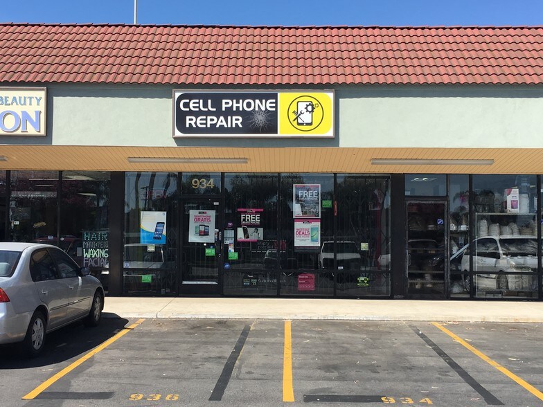 More Photos Of 900-950 S Harbor Blvd, Santa Ana Auto Repair For Lease