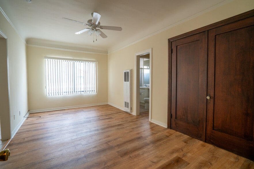 More Photos Of 2059 Cedar Ave, Long Beach Apartments For Sale