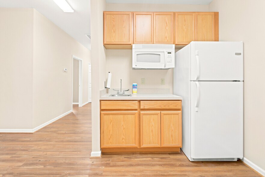 More Photos Of 1569 Jefferson Hwy, Fishersville Office For Lease